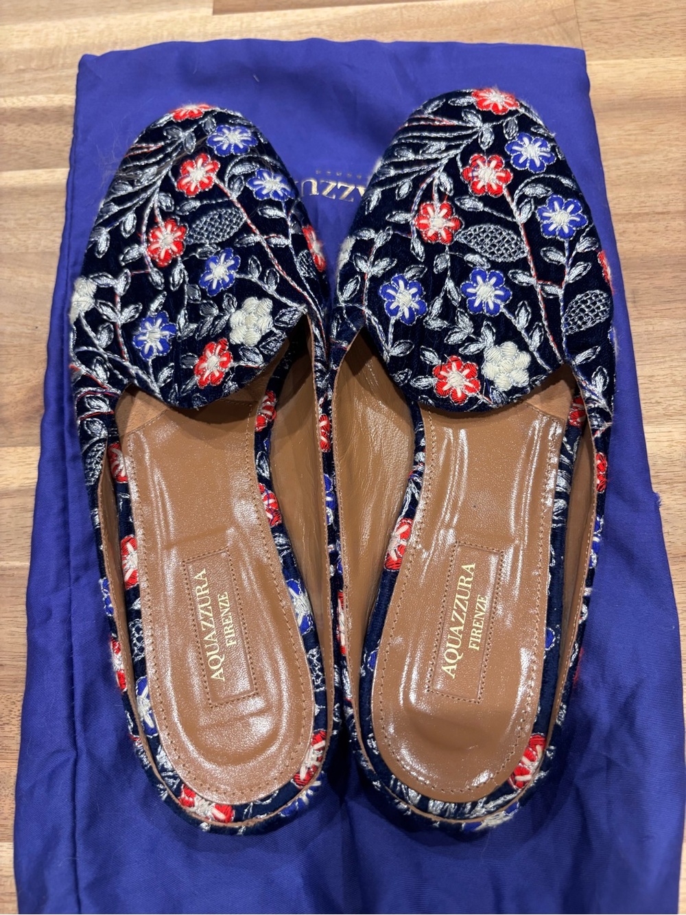 Aquazzura Navy Velvet Floral Embroidered Slip-Ons Hard To Find SZ 40.
